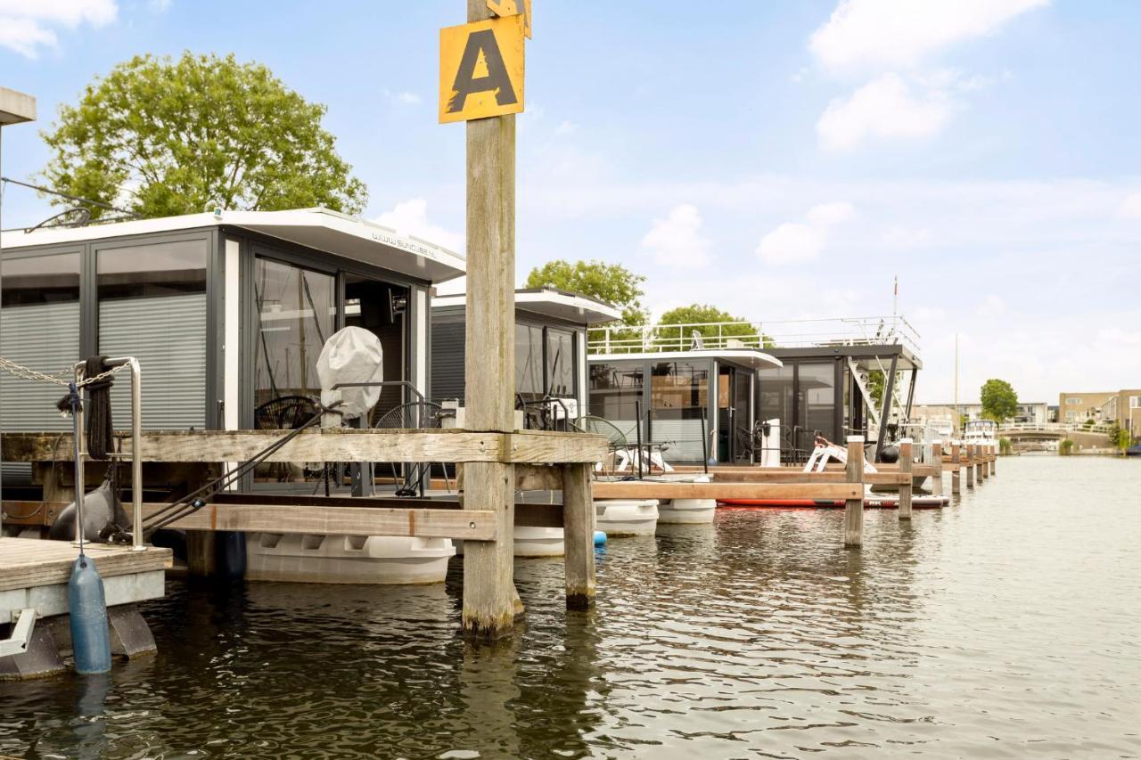Cosy Tiny Houseboats Near Beach And Restaurants By Weltevreden Experience Zeewolde Ngoại thất bức ảnh