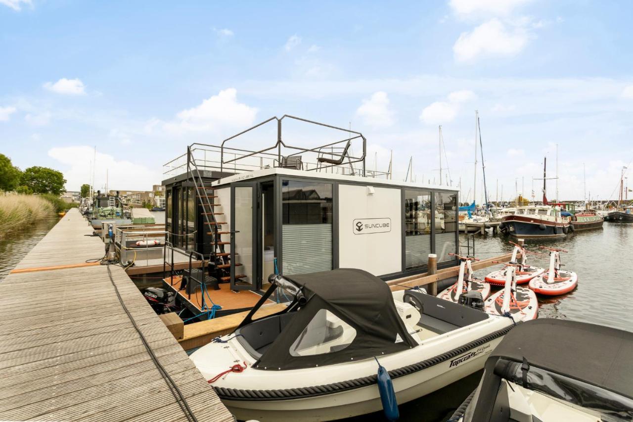 Cosy Tiny Houseboats Near Beach And Restaurants By Weltevreden Experience Zeewolde Ngoại thất bức ảnh