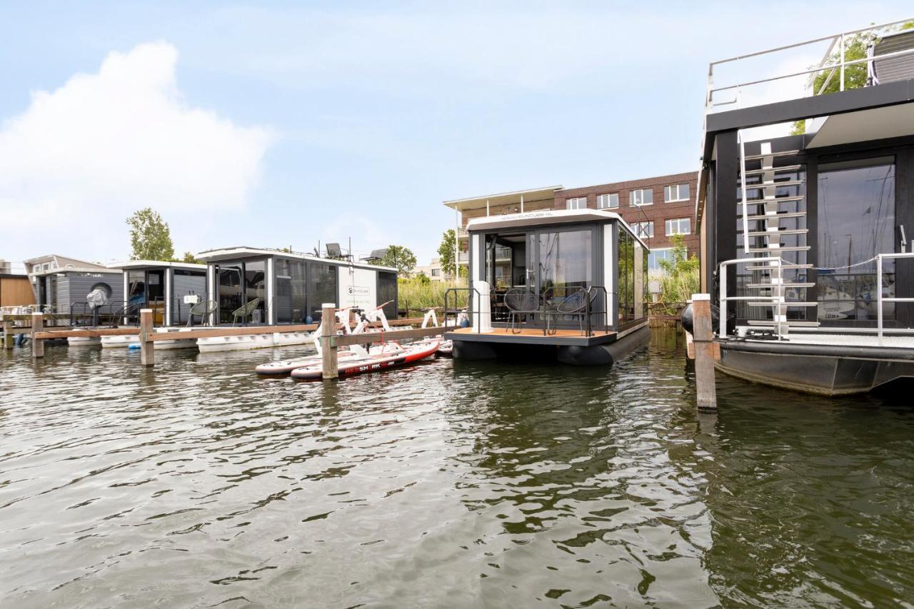 Cosy Tiny Houseboats Near Beach And Restaurants By Weltevreden Experience Zeewolde Ngoại thất bức ảnh