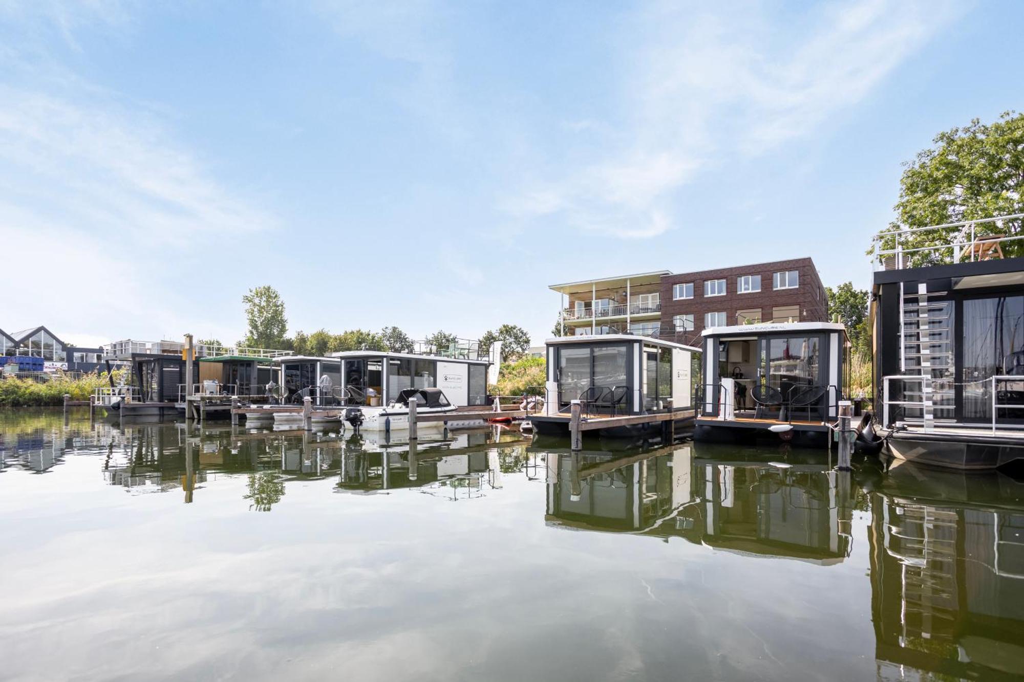 Cosy Tiny Houseboats Near Beach And Restaurants By Weltevreden Experience Zeewolde Ngoại thất bức ảnh