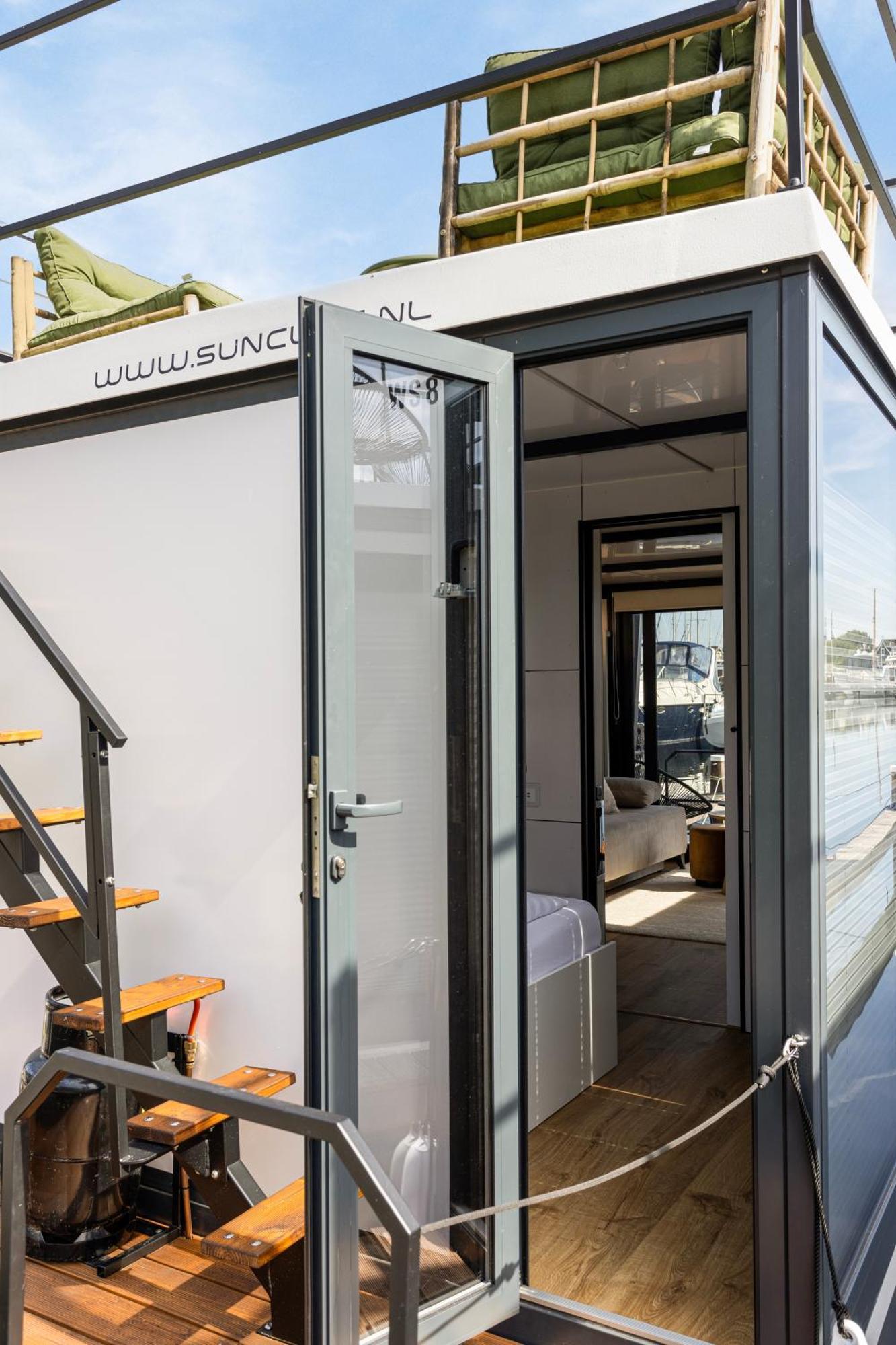 Cosy Tiny Houseboats Near Beach And Restaurants By Weltevreden Experience Zeewolde Ngoại thất bức ảnh